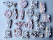 Load image into Gallery viewer, Basic Baby Set w Bear