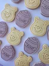 Load image into Gallery viewer, Winnie the pooh
