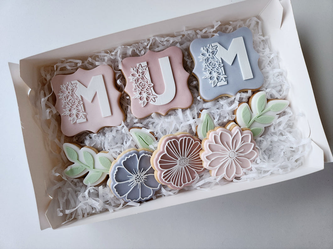 MUM / NAN w/ Floral