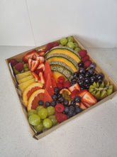 Load image into Gallery viewer, Small Fresh Fruit Box
